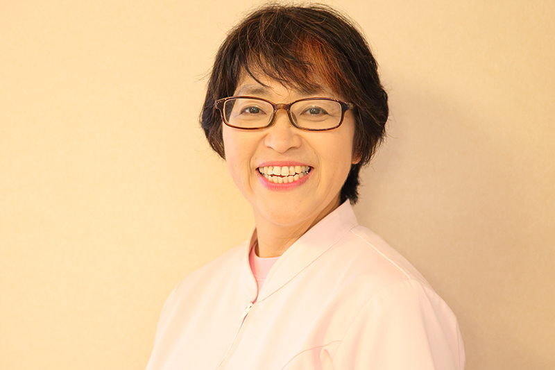 山根華明(ヤマネカツメ)